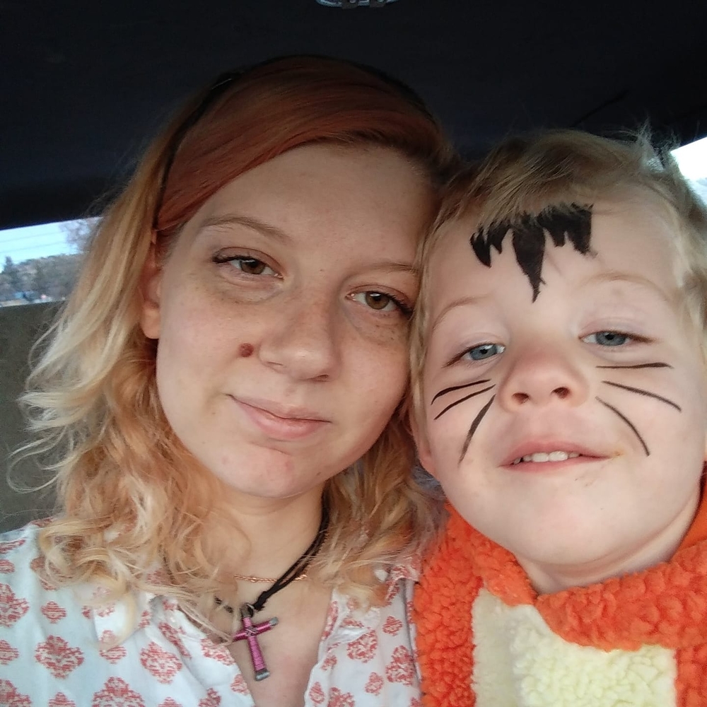 Meet your Posher, Emalee
